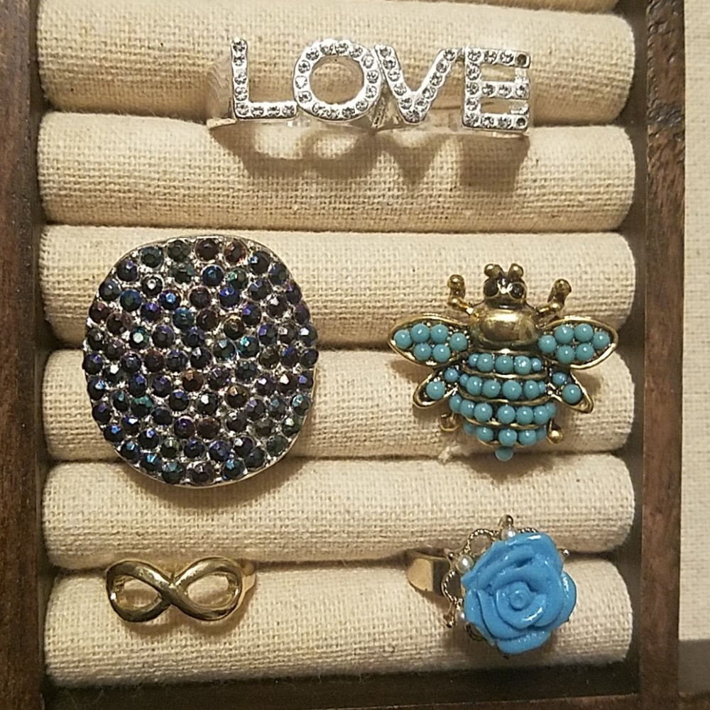 Set of assorted rings